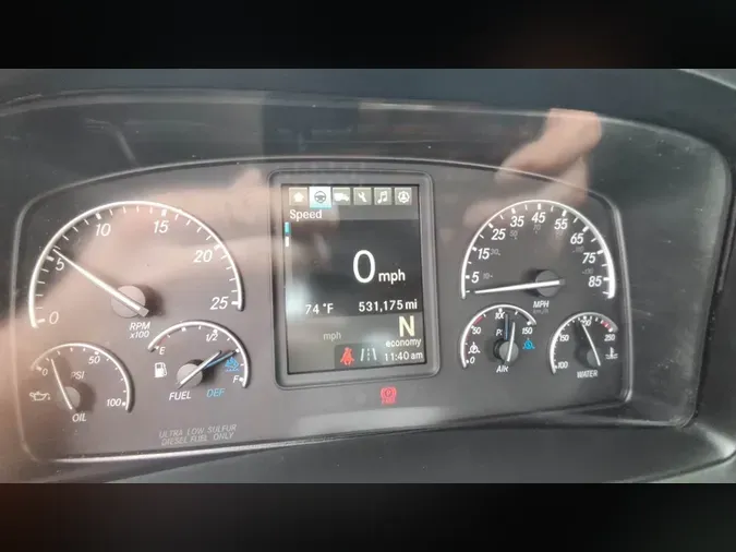 2020 Freightliner Cascadia 126