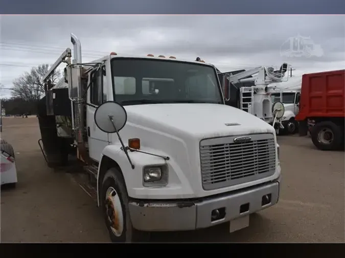 2003 FREIGHTLINER FL70