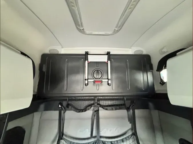2020 Freightliner Cascadia 126