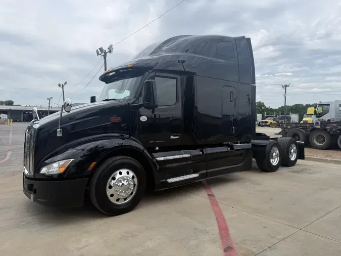2022 Peterbilt 579bde5135be3088622a372878c723b8dbe