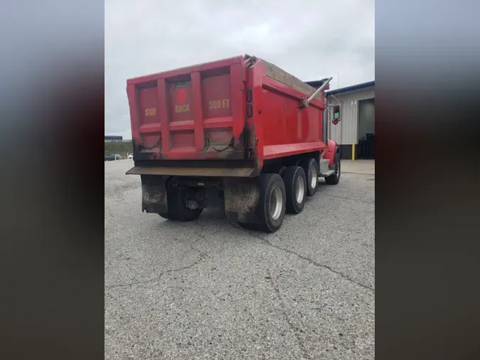 2019 Peterbilt 348 V