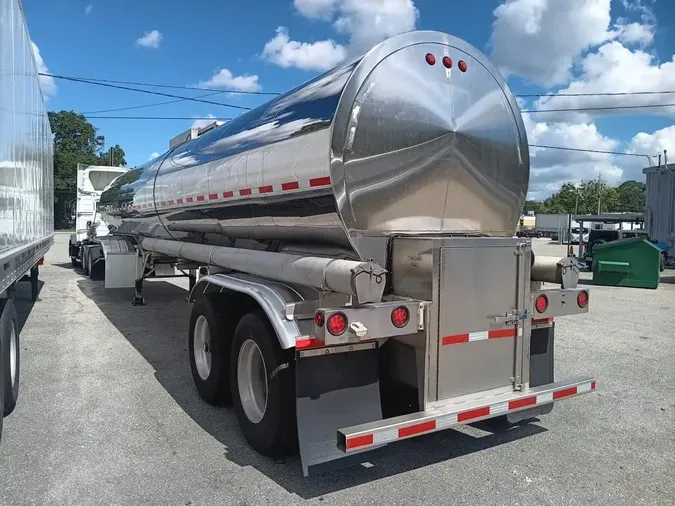 2016 BRENNER TANK, INC. 6500 SANITARY TANKbde59ab01e1ea8d2600dd92097c444c0