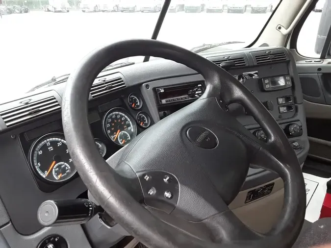 2018 FREIGHTLINER/MERCEDES CASCADIA 125