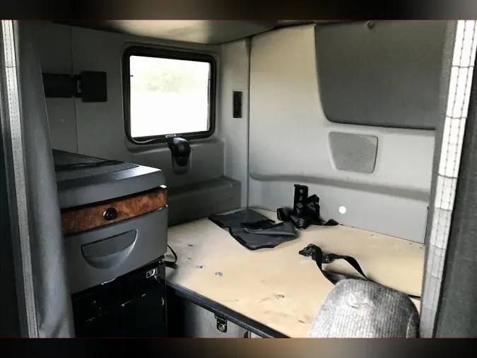 2021 INT LT625 6x4