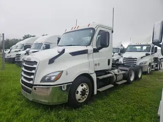 2020 FREIGHTLINER NEW CASCADIA PX12664