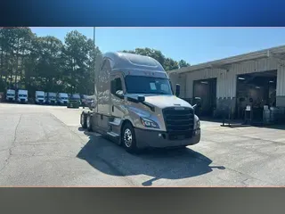 2022 Freightliner Cascadia 126