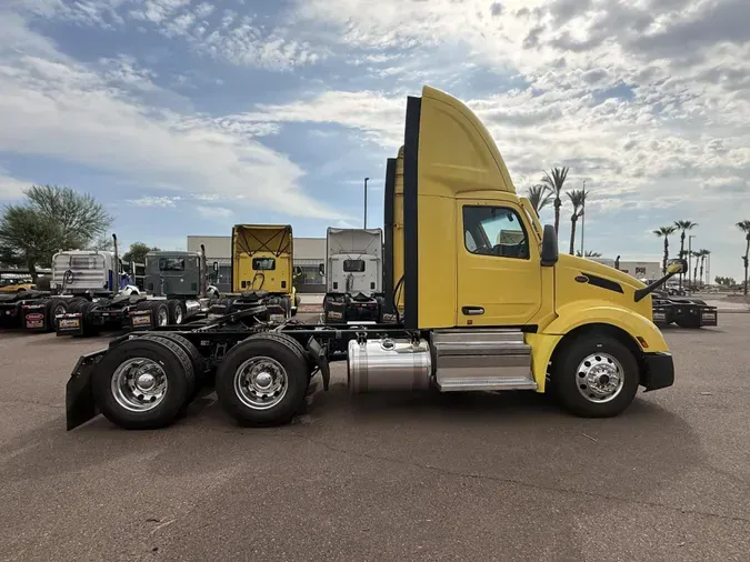 2023 Peterbilt 579