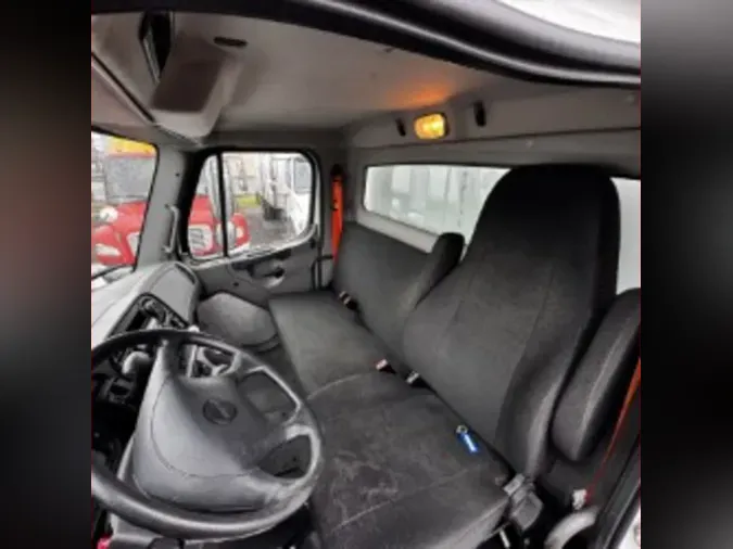 2019 FREIGHTLINER/MERCEDES M2 106