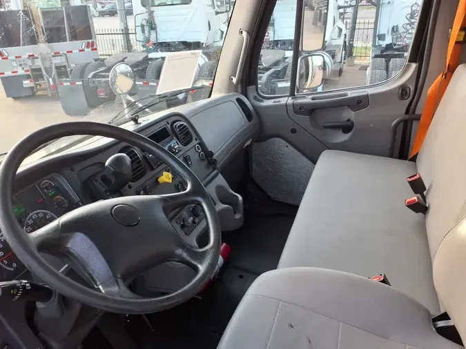 2019 FREIGHTLINER/MERCEDES M2 106bde815a4138f78c391f58c6b10d2f3dd