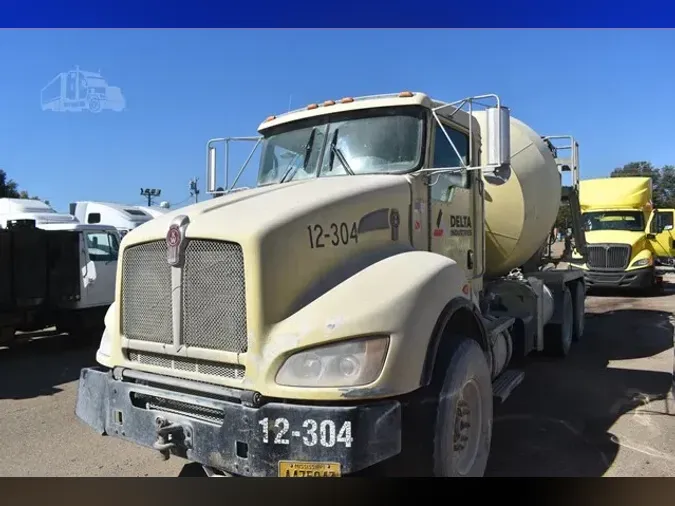 2012 KENWORTH T440