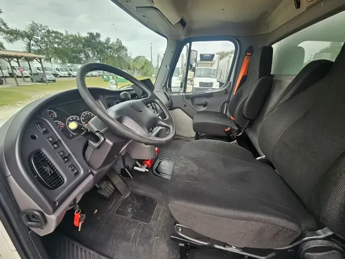 2020 FREIGHTLINER/MERCEDES M2 106bde9167142e58e7d3ab46d9a497d1acd