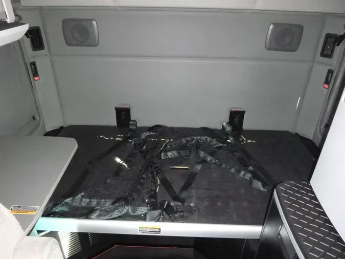 2021 Kenworth T680bde93902deeb1e7b6154c342ac1c26e9