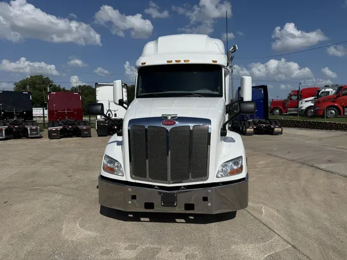 2022 Peterbilt 579