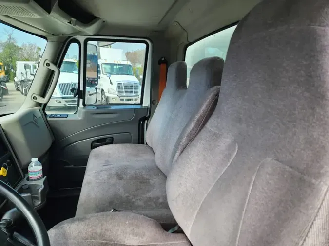 2019 NAVISTAR INTERNATIONAL 4300