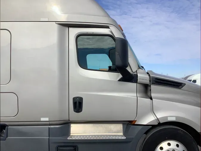 2020 Freightliner Cascadia