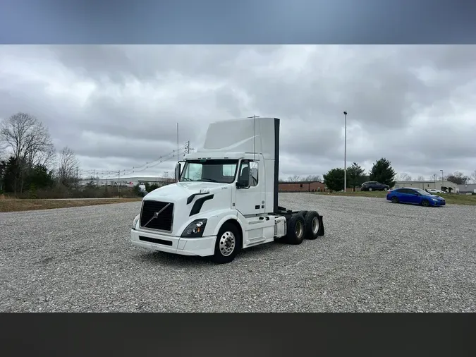 2018 Volvo VNL300