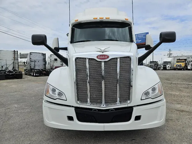 2023 PETERBILT 579