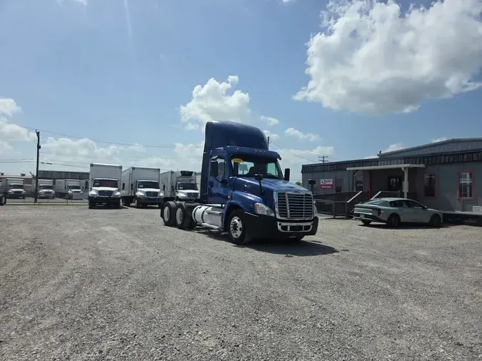 2020 FREIGHTLINER/MERCEDES CASCADIA 125bdf950e5dbe2d43118ec068a86ce3d9e