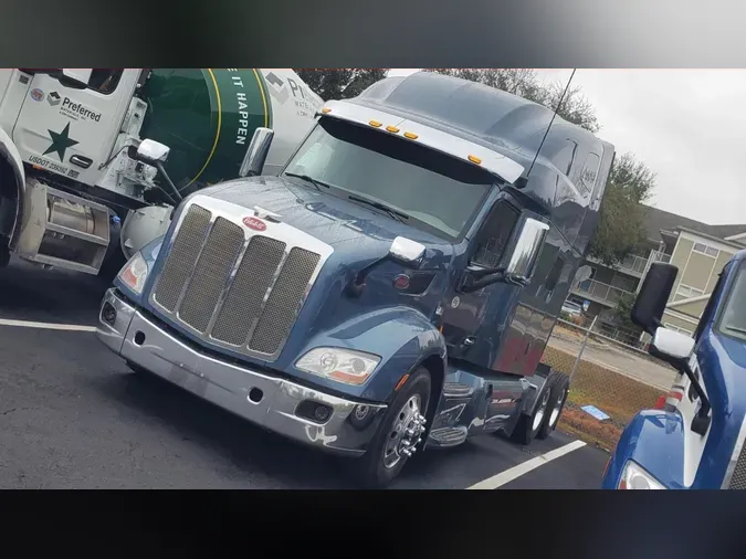 2021 Peterbilt 579bdf962a532734b138b7d2b164f4dc4c8