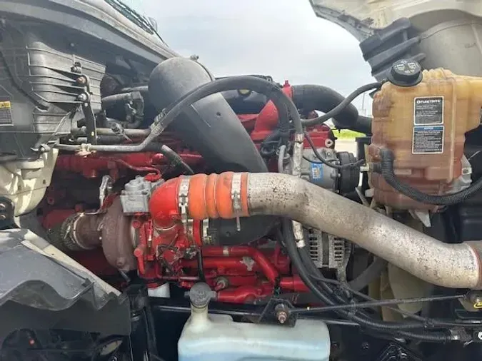 2019 International LT625