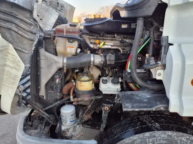 2018 FREIGHTLINER/MERCEDES CASCADIA 113