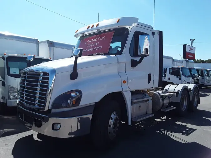 2018 FREIGHTLINER/MERCEDES CASCADIA 125