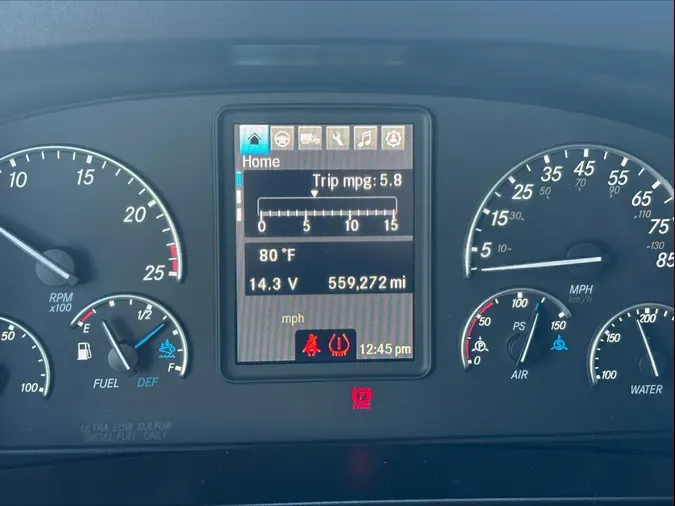 2020 Freightliner Cascadia 126