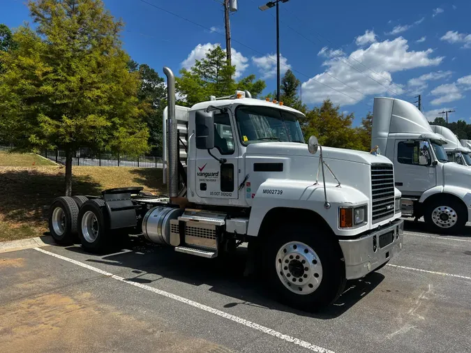 2019 Mack PINNACLEbe017c6b1e1914de170e40c6bfdebd05