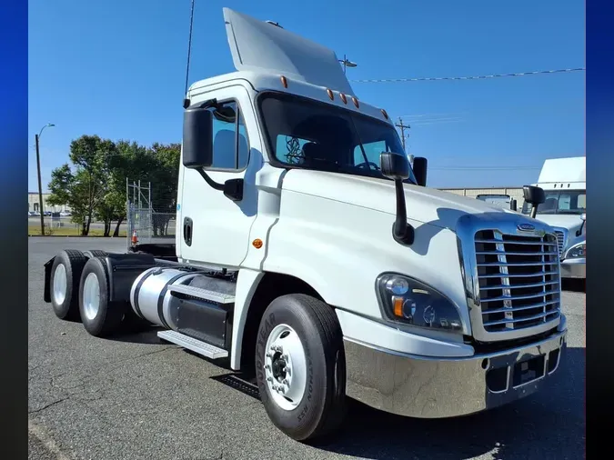 2019 FREIGHTLINER/MERCEDES CASCADIA 125be020156ea0ed23db0a1fc2604be3fe4