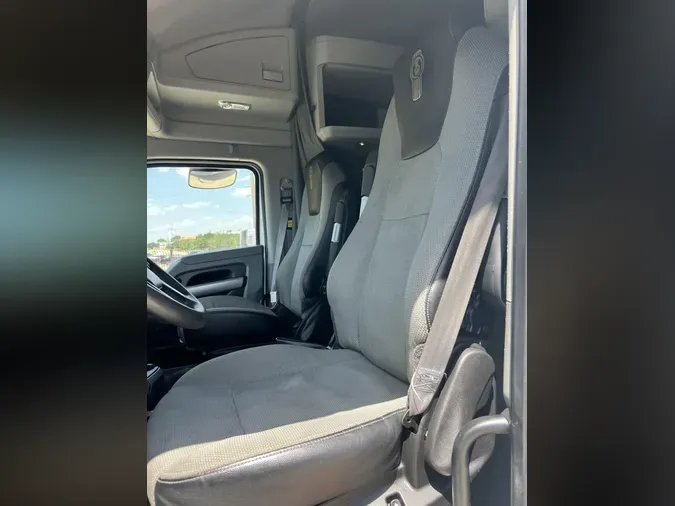 2021 Kenworth T680