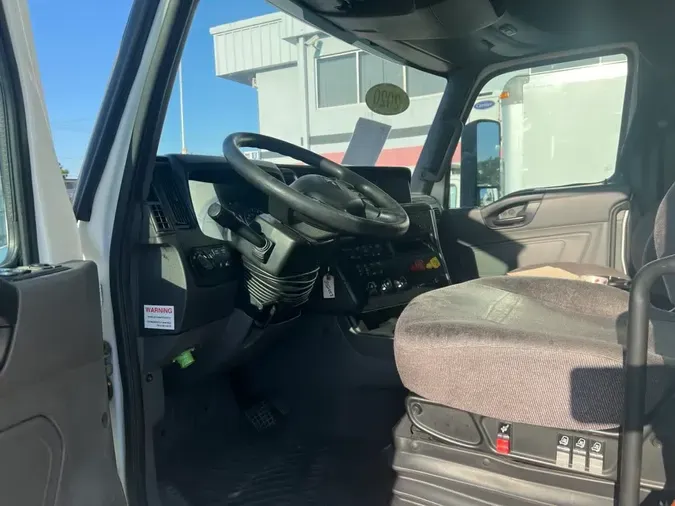 2020 NAVISTAR INTERNATIONAL LT625 DAYCAB S/A