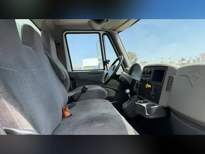 2019 NAVISTAR INTERNATIONAL 4300