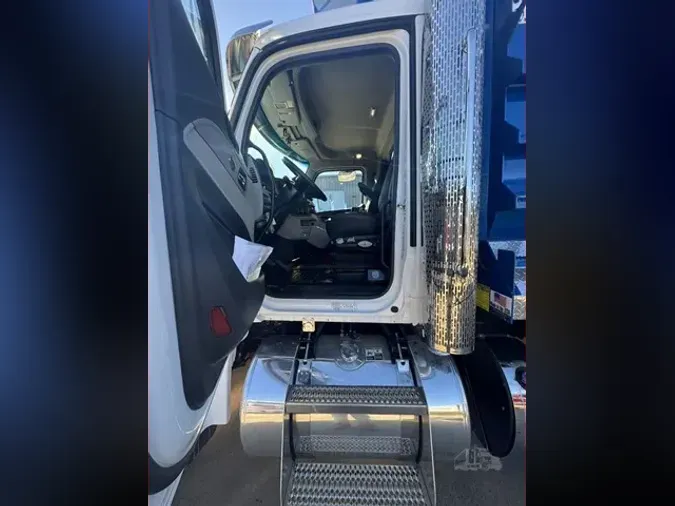 2026 PETERBILT 567
