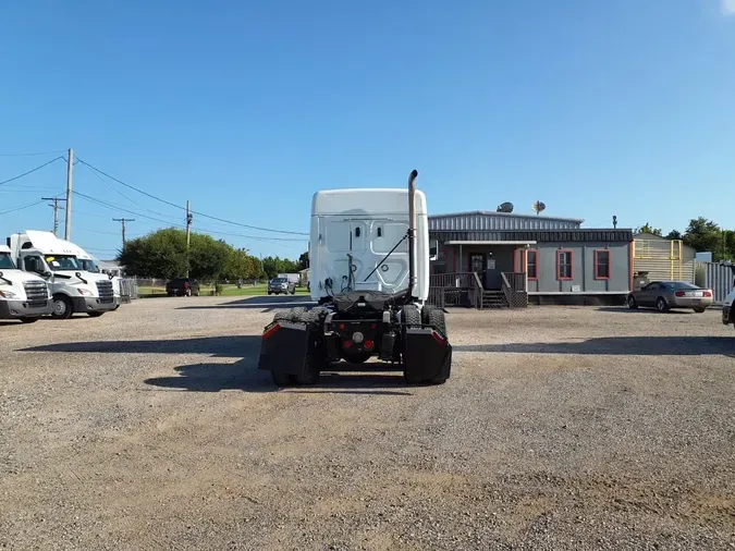 2020 FREIGHTLINER CASCADIA 113" DAYCAB