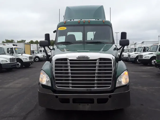 2016 FREIGHTLINER/MERCEDES CASCADIA 125