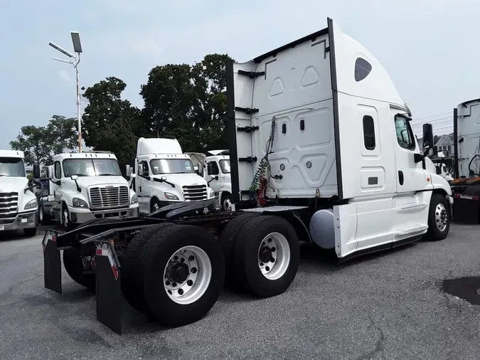 2018 FREIGHTLINER CASCADIA 125