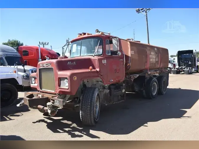 1987 MACK DM685S