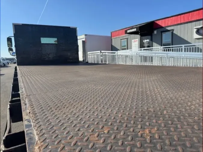 2018 FREIGHTLINER/MERCEDES M2 106