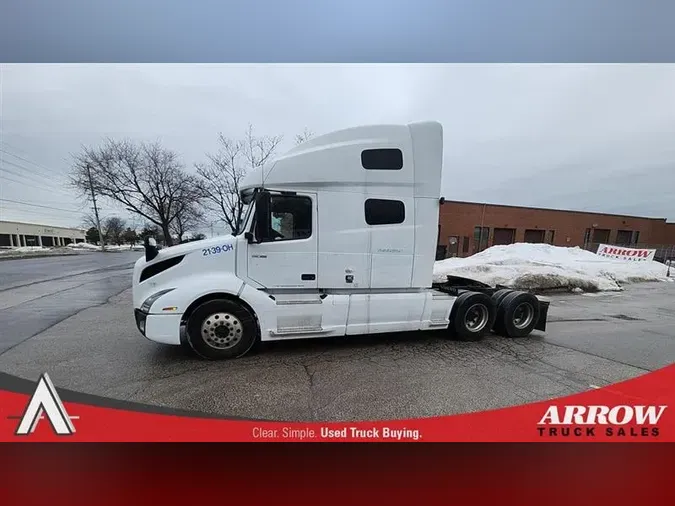 2021 VOLVO VNL64T760