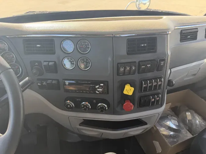 2020 Peterbilt 567be129d114f0caefe5ec34f921c593f27