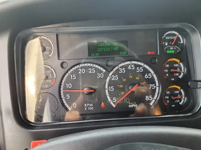 2020 FREIGHTLINER/MERCEDES M2 106