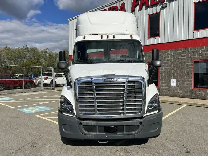 2015 Freightliner Cascadia Evolution