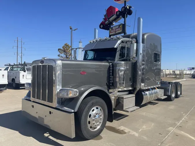 2024 Peterbilt 389