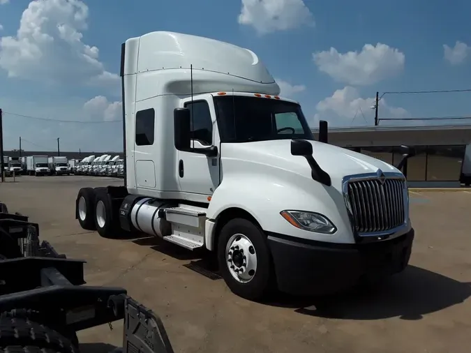2018 NAVISTAR INTERNATIONAL LT625 SLPR CAB