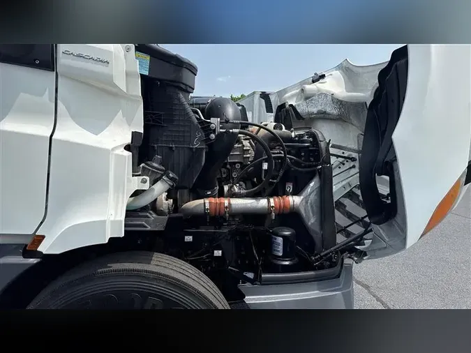 2021 FREIGHTLINER CA116