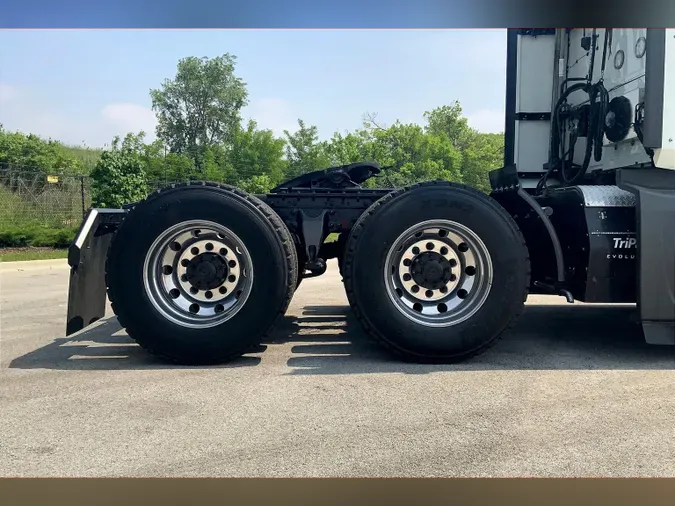 2021 INT LT625 6x4