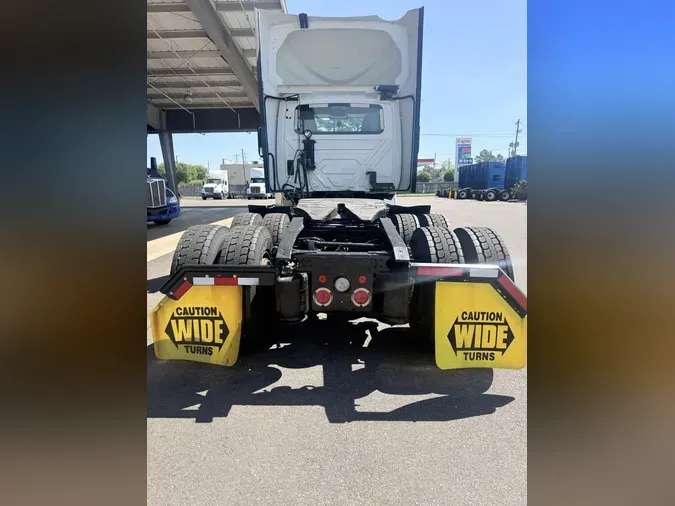 2020 International LT625