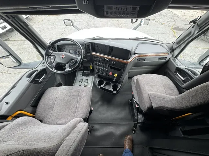2022 International LT625be2a6a07c4d99d610d342143ec7edf25