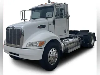 2019 Peterbilt 337