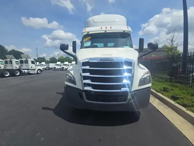 2019 FREIGHTLINER/MERCEDES NEW CASCADIA 116be3833a1a582d00f41847b5677f68cf9